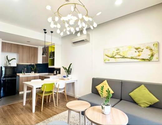 Airport - King Bed - Free Pool & Gym & Kids Apartment *