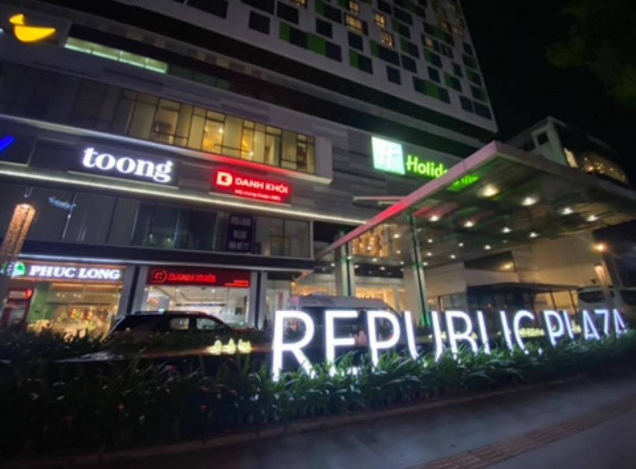 Apartment Airport - King Bed - Free Pool & Gym & Kids Ho Chi Minh City