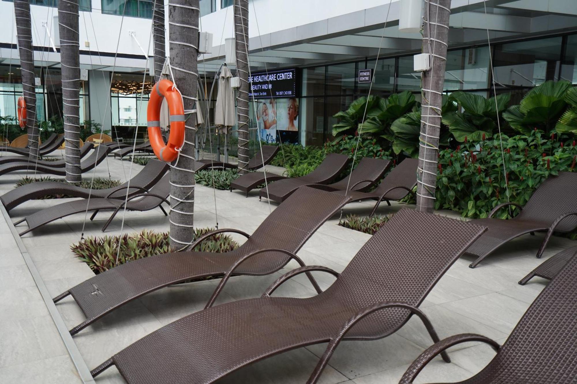 Apartment Airport - King Bed - Free Pool & Gym & Kids Ho Chi Minh City